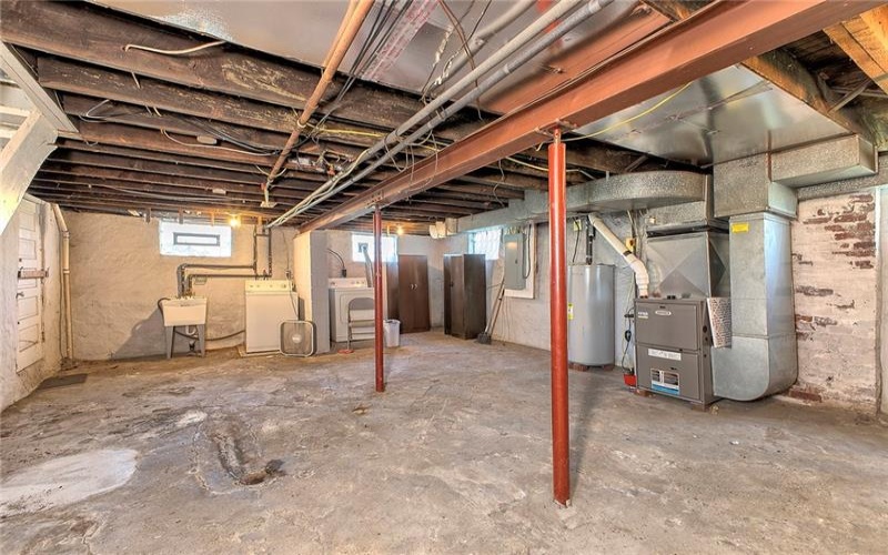 250 Southwest, Greensburg, 15601, 3 Bedrooms Bedrooms, 7 Rooms Rooms,1 BathroomBathrooms,Residential,For Sale,Southwest,1751413