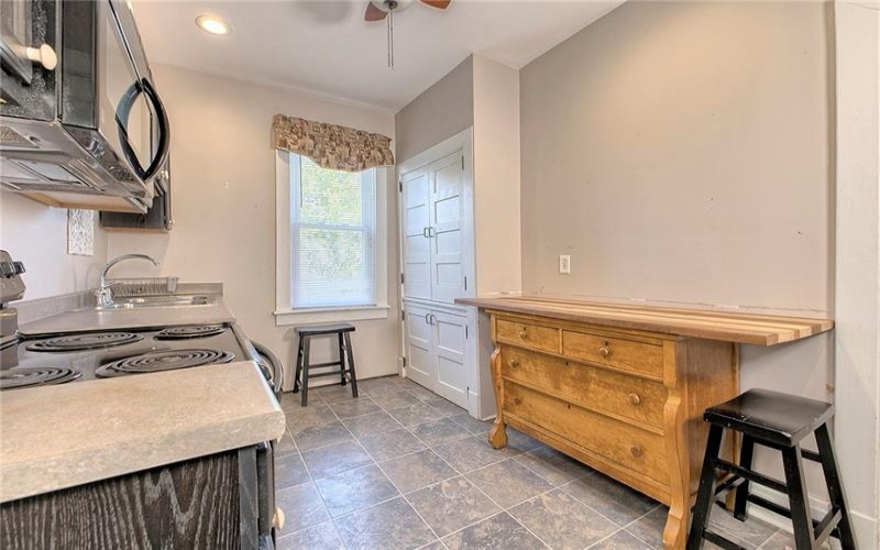 250 Southwest, Greensburg, 15601, 3 Bedrooms Bedrooms, 7 Rooms Rooms,1 BathroomBathrooms,Residential,For Sale,Southwest,1751413