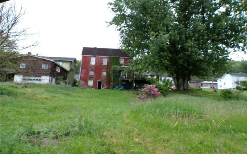 207-209 2nd St, West Newton, 15089, ,Multi-unit,For Sale,2nd St,1752000