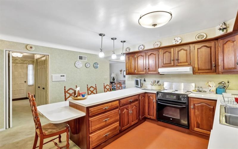517 Cavitt Avenue, Trafford, 15085, 4 Bedrooms Bedrooms, 11 Rooms Rooms,3.1 BathroomsBathrooms,Residential,For Sale,Cavitt Avenue,1752226