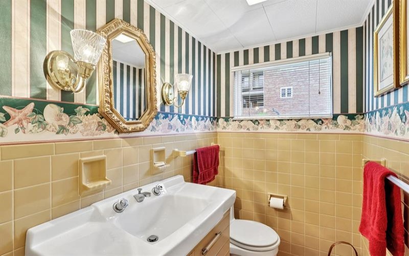 517 Cavitt Avenue, Trafford, 15085, 4 Bedrooms Bedrooms, 11 Rooms Rooms,3.1 BathroomsBathrooms,Residential,For Sale,Cavitt Avenue,1752226