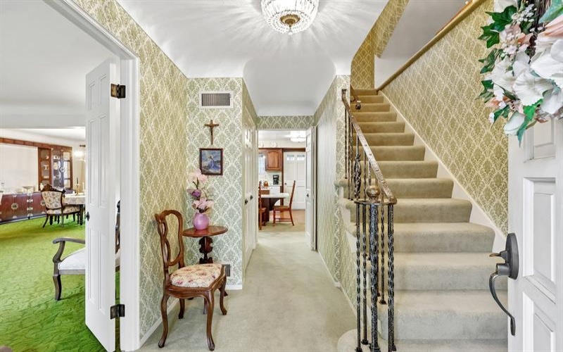 517 Cavitt Avenue, Trafford, 15085, 4 Bedrooms Bedrooms, 11 Rooms Rooms,3.1 BathroomsBathrooms,Residential,For Sale,Cavitt Avenue,1752226