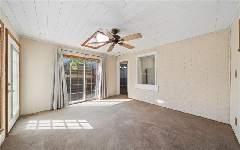 1742 Theatre Street, Latrobe, 15650, 2 Bedrooms Bedrooms, 7 Rooms Rooms,2 BathroomsBathrooms,Residential,For Sale,Theatre Street,1752228