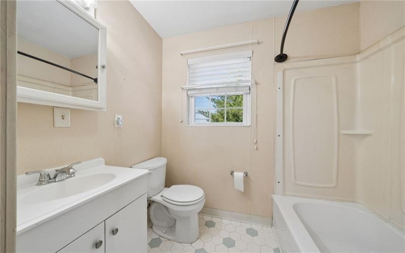 1742 Theatre Street, Latrobe, 15650, 2 Bedrooms Bedrooms, 7 Rooms Rooms,2 BathroomsBathrooms,Residential,For Sale,Theatre Street,1752228