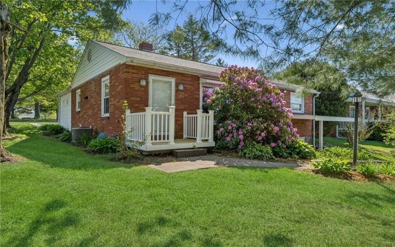 1742 Theatre Street, Latrobe, 15650, 2 Bedrooms Bedrooms, 7 Rooms Rooms,2 BathroomsBathrooms,Residential,For Sale,Theatre Street,1752228