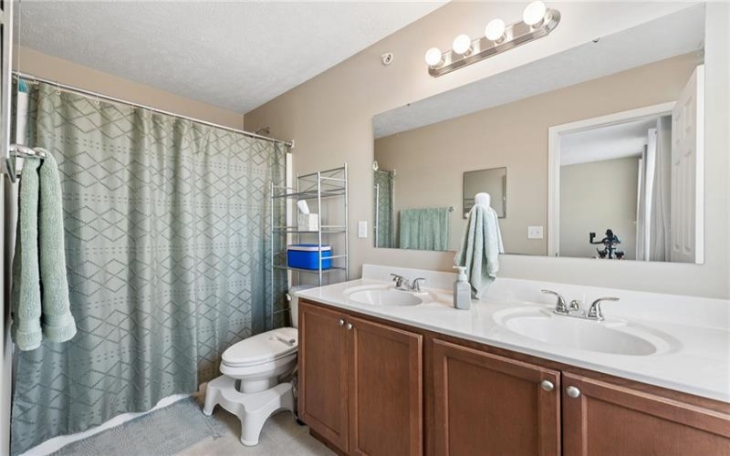 119 Alderwood Drive, Greensburg, 15601, 3 Bedrooms Bedrooms, 7 Rooms Rooms,2.1 BathroomsBathrooms,Residential,For Sale,Alderwood Drive,1752264