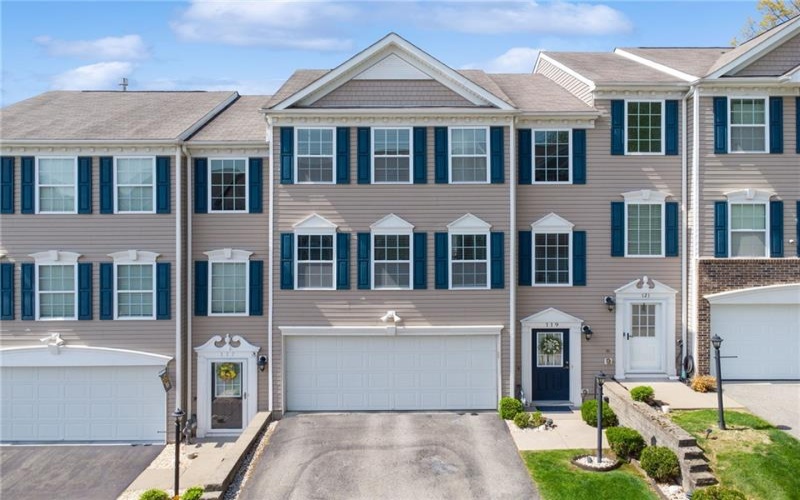 119 Alderwood Drive, Greensburg, 15601, 3 Bedrooms Bedrooms, 7 Rooms Rooms,2.1 BathroomsBathrooms,Residential,For Sale,Alderwood Drive,1752264
