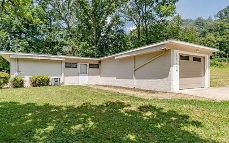 3312 Windgate Drive DRIVE, Murrysville, 15668, 3 Bedrooms Bedrooms, 5 Rooms Rooms,1 BathroomBathrooms,Residential,For Sale,Windgate Drive,1752315