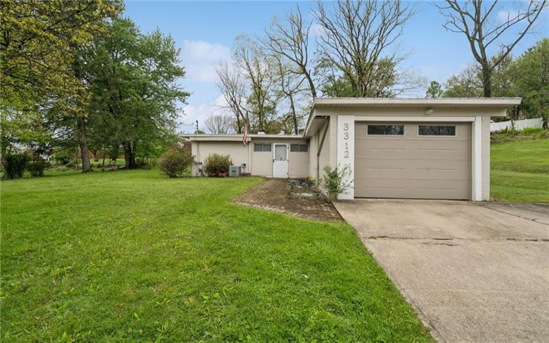 3312 Windgate Drive DRIVE, Murrysville, 15668, 3 Bedrooms Bedrooms, 5 Rooms Rooms,1 BathroomBathrooms,Residential,For Sale,Windgate Drive,1752315