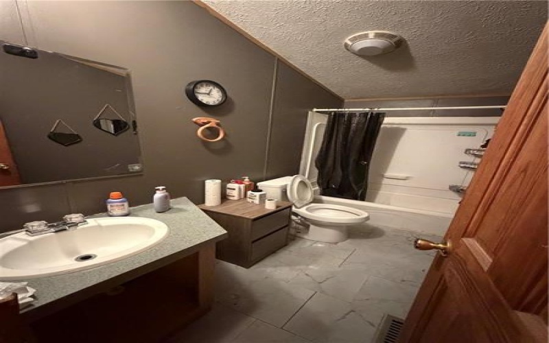 207 Corvi Street, Bolivar, 15923, 3 Bedroom Bedrooms, 7 Room Rooms,2 BathroomBathrooms,Residential,For Sale,Corvi Street,1752384