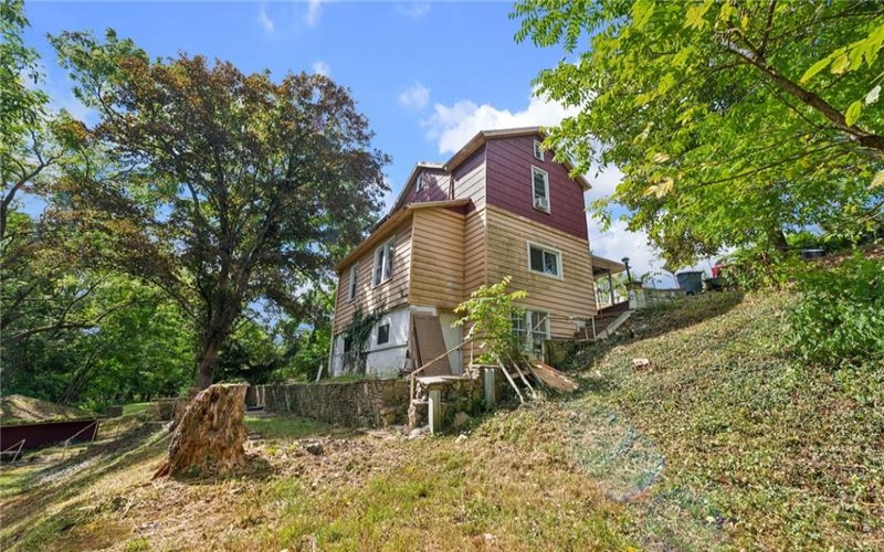 719 Suter Street, Johnstown, 15905, 2 Bedrooms Bedrooms, ,2 BathroomsBathrooms,Residential,For Sale,Suter Street,1752390