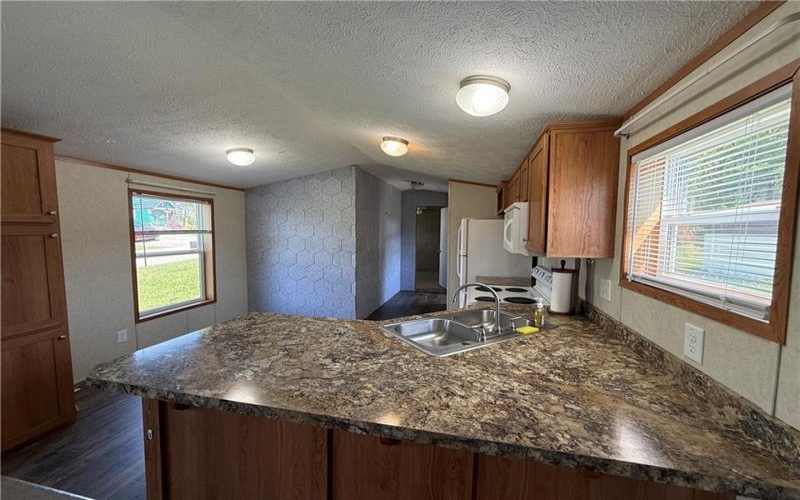 203 Cardinal Dr, Jeannette, 15644, 3 Bedrooms Bedrooms, ,2 BathroomsBathrooms,Residential,For Sale,Cardinal Dr,1752403