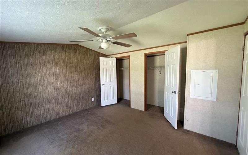 203 Cardinal Dr, Jeannette, 15644, 3 Bedrooms Bedrooms, ,2 BathroomsBathrooms,Residential,For Sale,Cardinal Dr,1752403