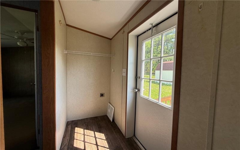 203 Cardinal Dr, Jeannette, 15644, 3 Bedrooms Bedrooms, ,2 BathroomsBathrooms,Residential,For Sale,Cardinal Dr,1752403