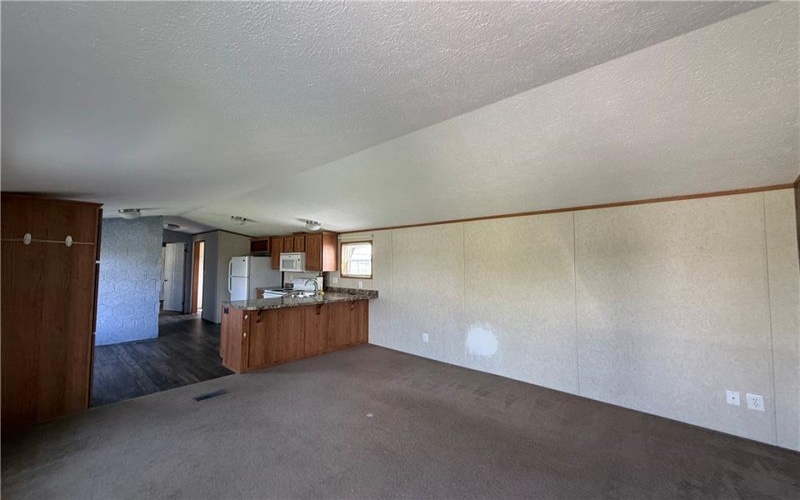 203 Cardinal Dr, Jeannette, 15644, 3 Bedrooms Bedrooms, ,2 BathroomsBathrooms,Residential,For Sale,Cardinal Dr,1752403