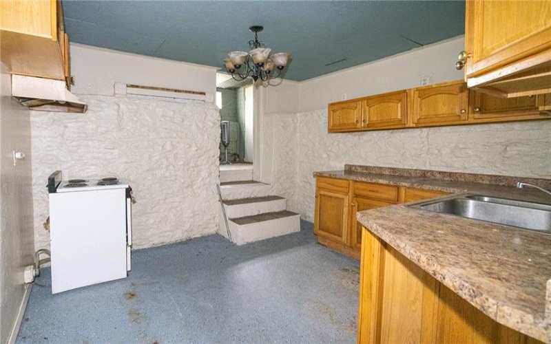 511 2nd St, Monessen, 15062, 4 Bedrooms Bedrooms, 9 Rooms Rooms,2 BathroomsBathrooms,Residential,For Sale,2nd St,1752416