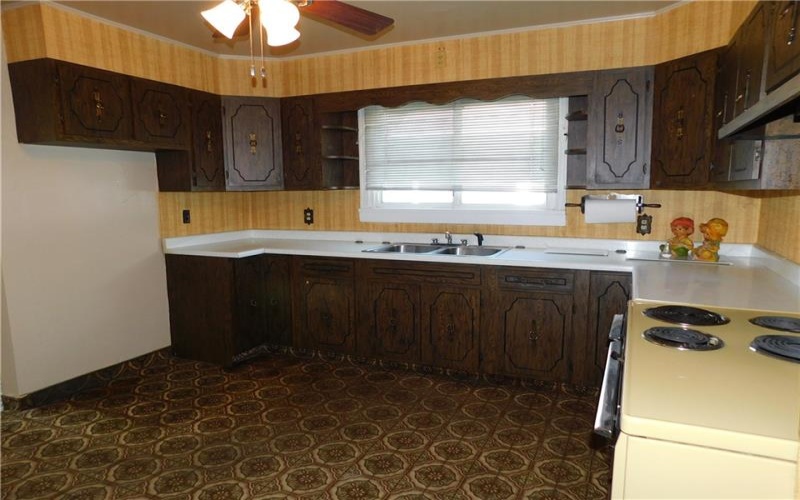 145 Easy Street, Uniontown, 15401, 3 Bedrooms Bedrooms, 6 Rooms Rooms,1.1 BathroomsBathrooms,Residential,For Sale,Easy Street,1751999