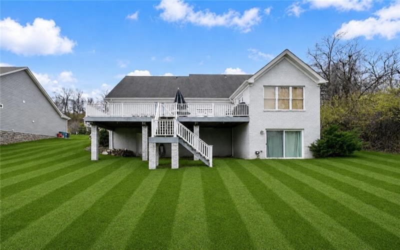 478 Spruce Ln, Houston, 15342, 4 Bedrooms Bedrooms, 12 Rooms Rooms,3.1 BathroomsBathrooms,Residential,For Sale,Spruce Ln,1752451