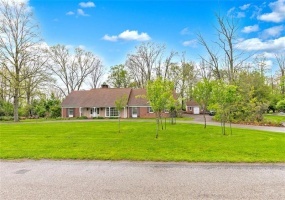 124 Hermitage Cir, Ligonier, 15658, 4 Bedrooms Bedrooms, 11 Rooms Rooms,2.3 BathroomsBathrooms,Residential,For Sale,Hermitage Cir,1752460