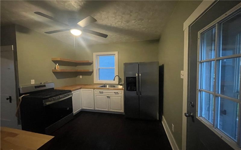 428 Pershing Dr, New Kensington, 15068, 3 Bedrooms Bedrooms, 6 Rooms Rooms,1 BathroomBathrooms,Residential,For Sale,Pershing Dr,1752468
