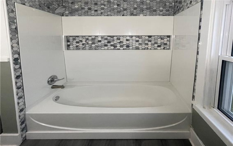 428 Pershing Dr, New Kensington, 15068, 3 Bedrooms Bedrooms, 6 Rooms Rooms,1 BathroomBathrooms,Residential,For Sale,Pershing Dr,1752468
