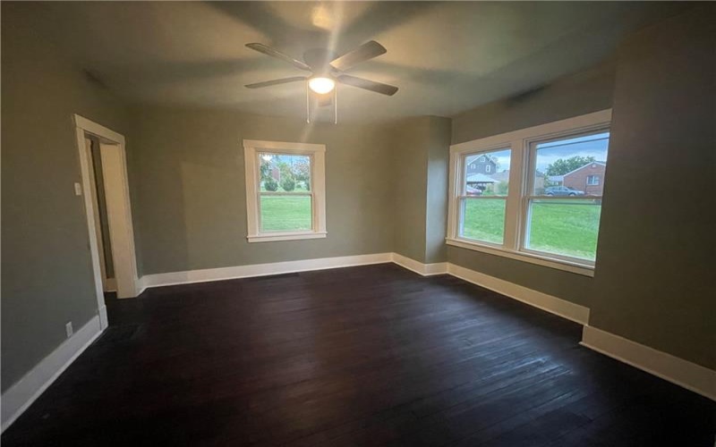 428 Pershing Dr, New Kensington, 15068, 3 Bedrooms Bedrooms, 6 Rooms Rooms,1 BathroomBathrooms,Residential,For Sale,Pershing Dr,1752468