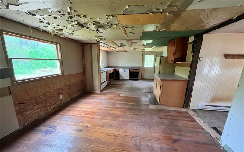 2302 Hunter Rd, Greensburg, 15601, 2 Bedrooms Bedrooms, 5 Rooms Rooms,1 BathroomBathrooms,Residential,For Sale,Hunter Rd,1752472