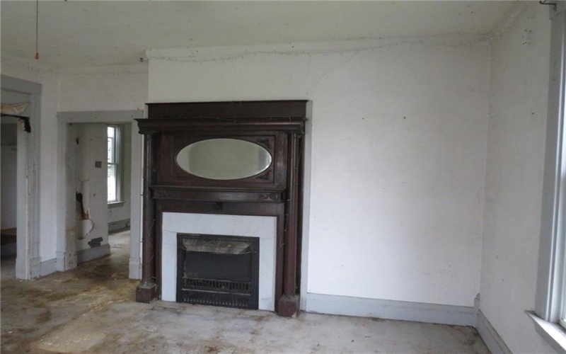 1080 Bruce St, Washington, 15301, 3 Bedrooms Bedrooms, 6 Rooms Rooms,1 BathroomBathrooms,Residential,For Sale,Bruce St,1752500