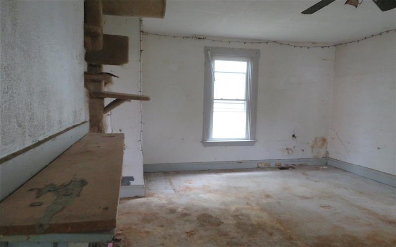 1080 Bruce St, Washington, 15301, 3 Bedrooms Bedrooms, 6 Rooms Rooms,1 BathroomBathrooms,Residential,For Sale,Bruce St,1752500