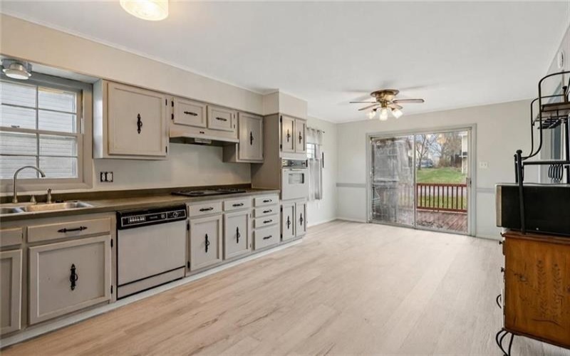 2715 Myrtle Dr, New Kensington, 15068, 3 Bedrooms Bedrooms, 6 Rooms Rooms,2 BathroomsBathrooms,Residential,For Sale,Myrtle Dr,1752558