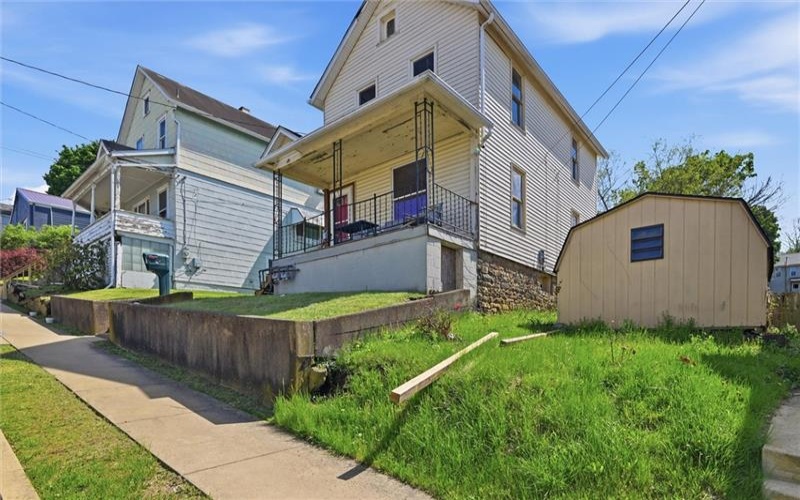205 Lowell St, Vandergrift, 15690, 3 Bedrooms Bedrooms, 7 Rooms Rooms,1.1 BathroomsBathrooms,Residential,For Sale,Lowell St,1750227