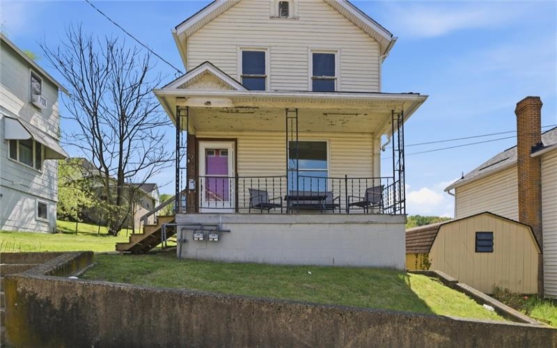 205 Lowell St, Vandergrift, 15690, 3 Bedrooms Bedrooms, 7 Rooms Rooms,1.1 BathroomsBathrooms,Residential,For Sale,Lowell St,1750227