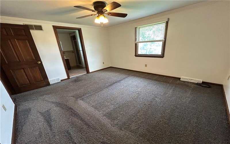 504 Maple St, Jeannette, 15644, 3 Bedrooms Bedrooms, 10 Rooms Rooms,3.1 BathroomsBathrooms,Residential,For Sale,Maple St,1751961