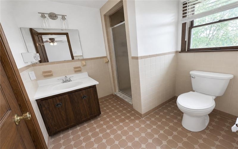 504 Maple St, Jeannette, 15644, 3 Bedrooms Bedrooms, 10 Rooms Rooms,3.1 BathroomsBathrooms,Residential,For Sale,Maple St,1751961