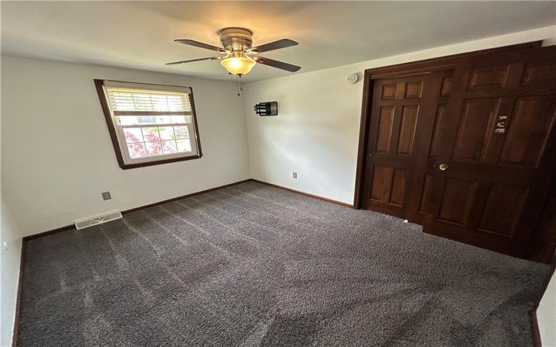 504 Maple St, Jeannette, 15644, 3 Bedrooms Bedrooms, 10 Rooms Rooms,3.1 BathroomsBathrooms,Residential,For Sale,Maple St,1751961