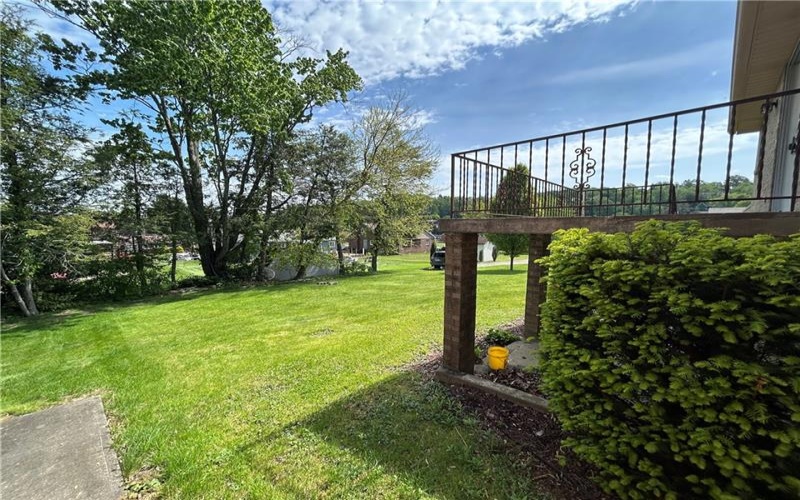 504 Maple St, Jeannette, 15644, 3 Bedrooms Bedrooms, 10 Rooms Rooms,3.1 BathroomsBathrooms,Residential,For Sale,Maple St,1751961