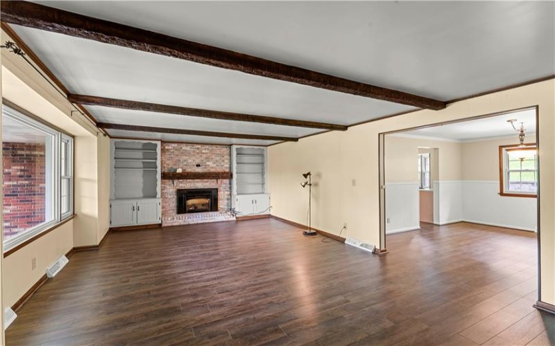 103 Sweetbriar Dr, Canonsburg, 15317, 4 Bedrooms Bedrooms, 10 Rooms Rooms,2.1 BathroomsBathrooms,Residential,For Sale,Sweetbriar Dr,1751966