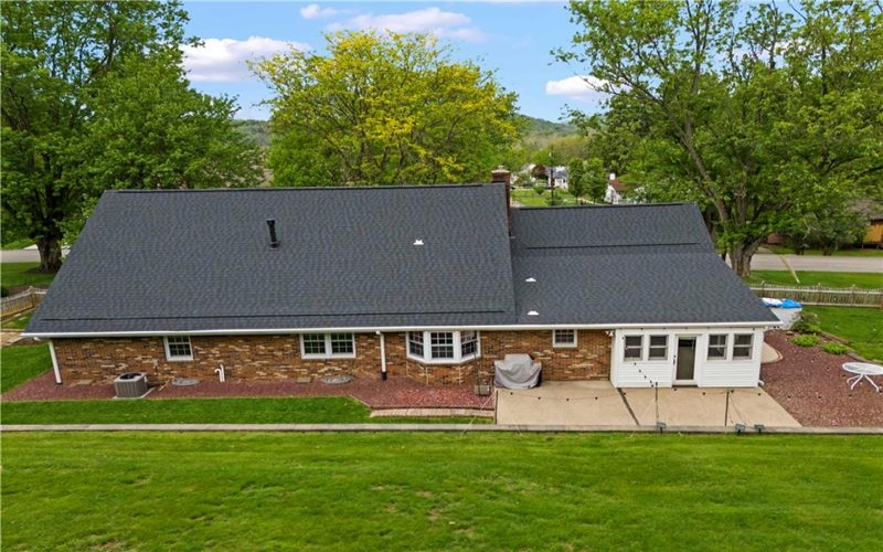 103 Sweetbriar Dr, Canonsburg, 15317, 4 Bedrooms Bedrooms, 10 Rooms Rooms,2.1 BathroomsBathrooms,Residential,For Sale,Sweetbriar Dr,1751966