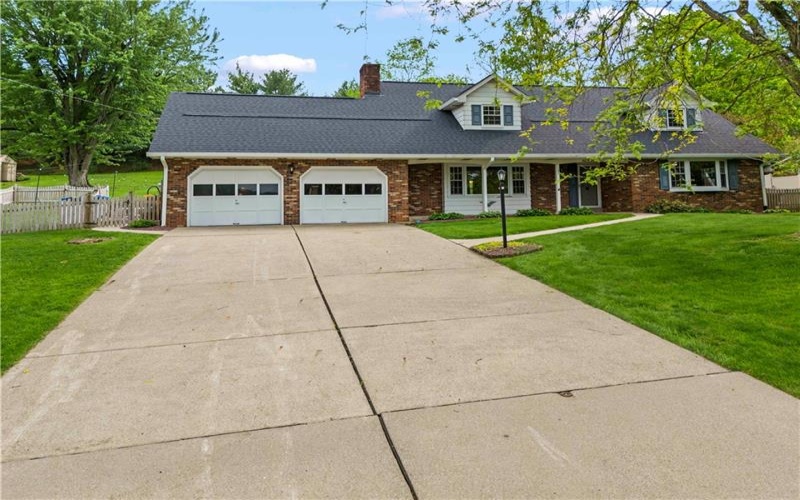 103 Sweetbriar Dr, Canonsburg, 15317, 4 Bedrooms Bedrooms, 10 Rooms Rooms,2.1 BathroomsBathrooms,Residential,For Sale,Sweetbriar Dr,1751966