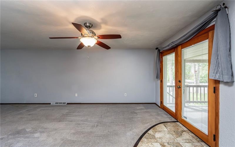 621 Sandy Hill Rd, Irwin, 15642, 5 Bedrooms Bedrooms, 12 Rooms Rooms,2.1 BathroomsBathrooms,Residential,For Sale,Sandy Hill Rd,1752340