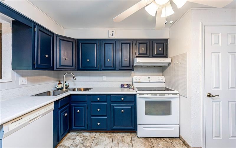 621 Sandy Hill Rd, Irwin, 15642, 5 Bedrooms Bedrooms, 12 Rooms Rooms,2.1 BathroomsBathrooms,Residential,For Sale,Sandy Hill Rd,1752340