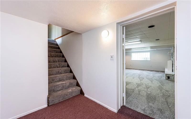 621 Sandy Hill Rd, Irwin, 15642, 5 Bedrooms Bedrooms, 12 Rooms Rooms,2.1 BathroomsBathrooms,Residential,For Sale,Sandy Hill Rd,1752340