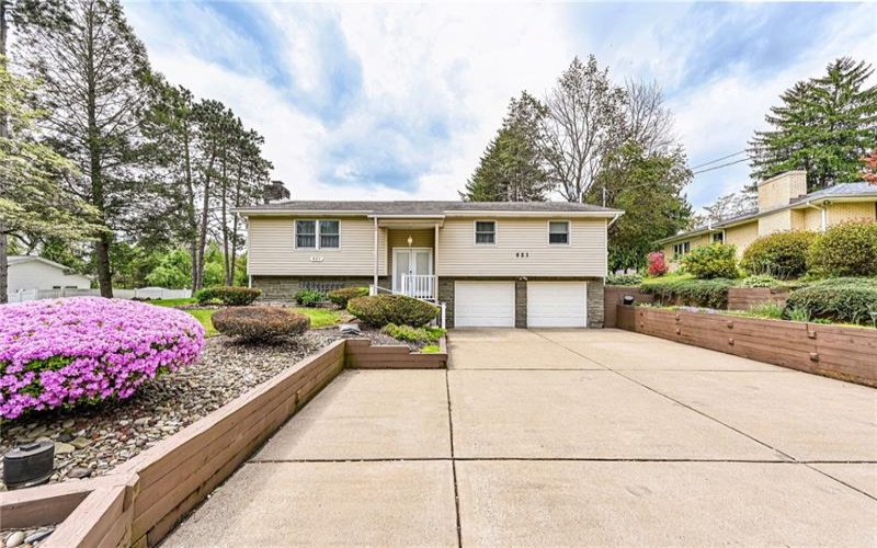 621 Sandy Hill Rd, Irwin, 15642, 5 Bedrooms Bedrooms, 12 Rooms Rooms,2.1 BathroomsBathrooms,Residential,For Sale,Sandy Hill Rd,1752340