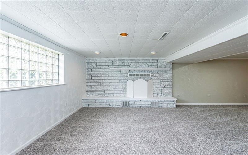 621 Sandy Hill Rd, Irwin, 15642, 5 Bedrooms Bedrooms, 12 Rooms Rooms,2.1 BathroomsBathrooms,Residential,For Sale,Sandy Hill Rd,1752340