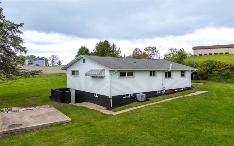 775 RIDGE ROAD, Coal Center, 15423, 3 Bedrooms Bedrooms, 7 Rooms Rooms,1.1 BathroomsBathrooms,Residential,For Sale,RIDGE,1752597