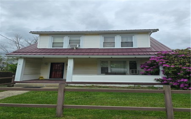 1221 Martin Ave, New Kensington, 15068, 4 Bedrooms Bedrooms, ,2 BathroomsBathrooms,Residential,For Sale,Martin Ave,1752639