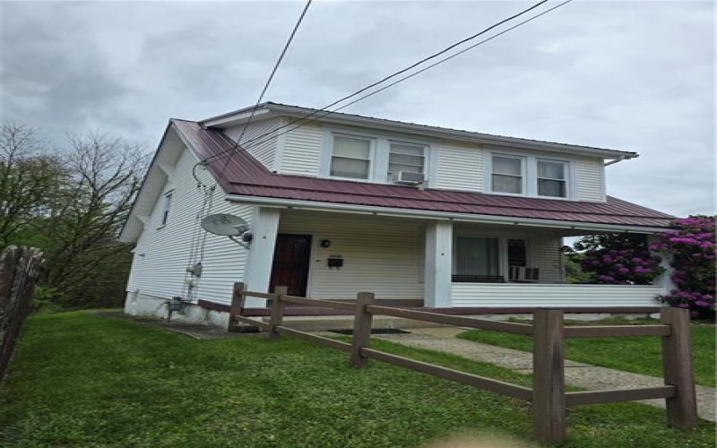 1221 Martin Ave, New Kensington, 15068, 4 Bedrooms Bedrooms, ,2 BathroomsBathrooms,Residential,For Sale,Martin Ave,1752639