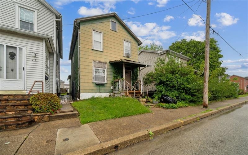 24 Miller St, Latrobe, 15650, 3 Bedrooms Bedrooms, ,2 BathroomsBathrooms,Residential,For Sale,Miller St,1752335