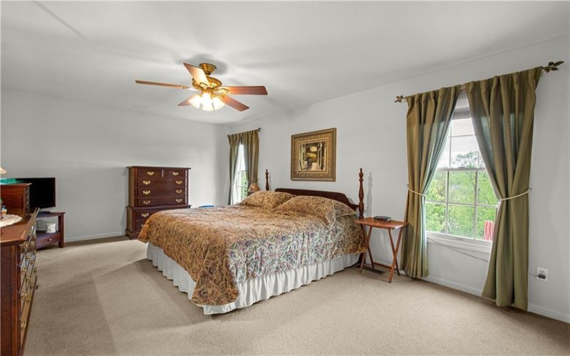 213 Walnut Drive, Eighty Four, 15330, 3 Bedrooms Bedrooms, 9 Rooms Rooms,2.1 BathroomsBathrooms,Residential,For Sale,Walnut Drive,1752517