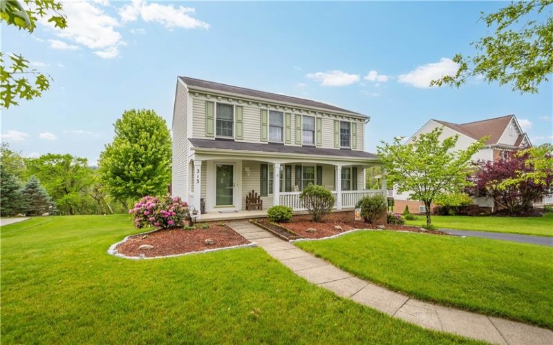 213 Walnut Drive, Eighty Four, 15330, 3 Bedrooms Bedrooms, 9 Rooms Rooms,2.1 BathroomsBathrooms,Residential,For Sale,Walnut Drive,1752517